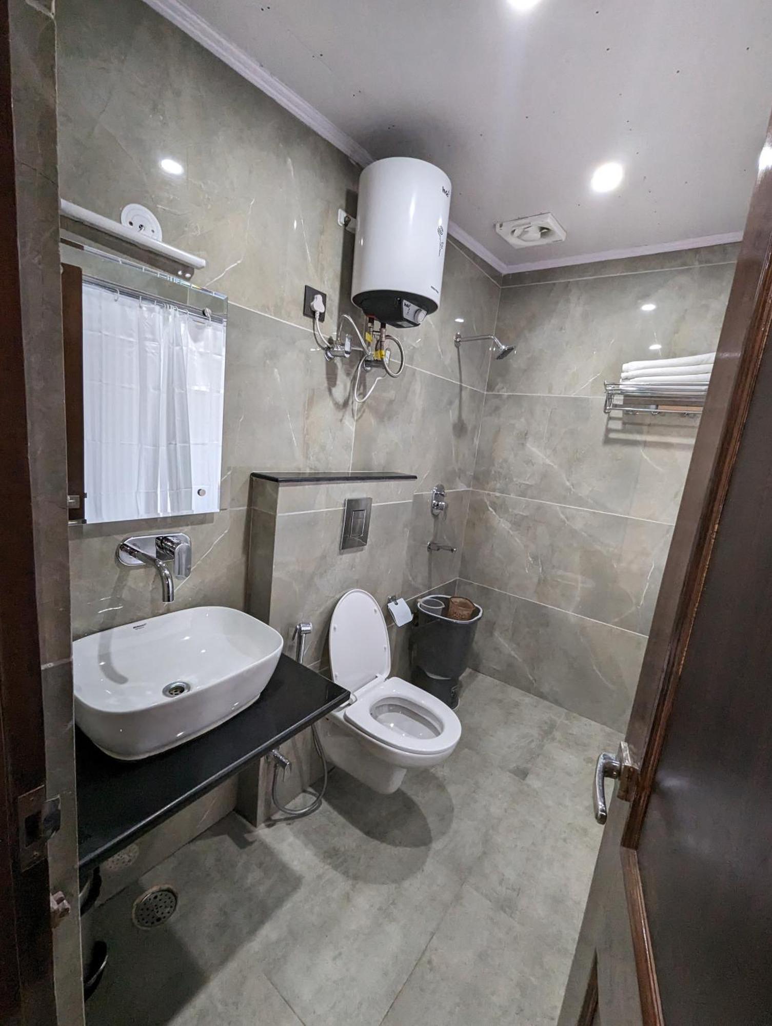 Himalayan Hideaway Bed and Breakfast Shimla Exteriör bild